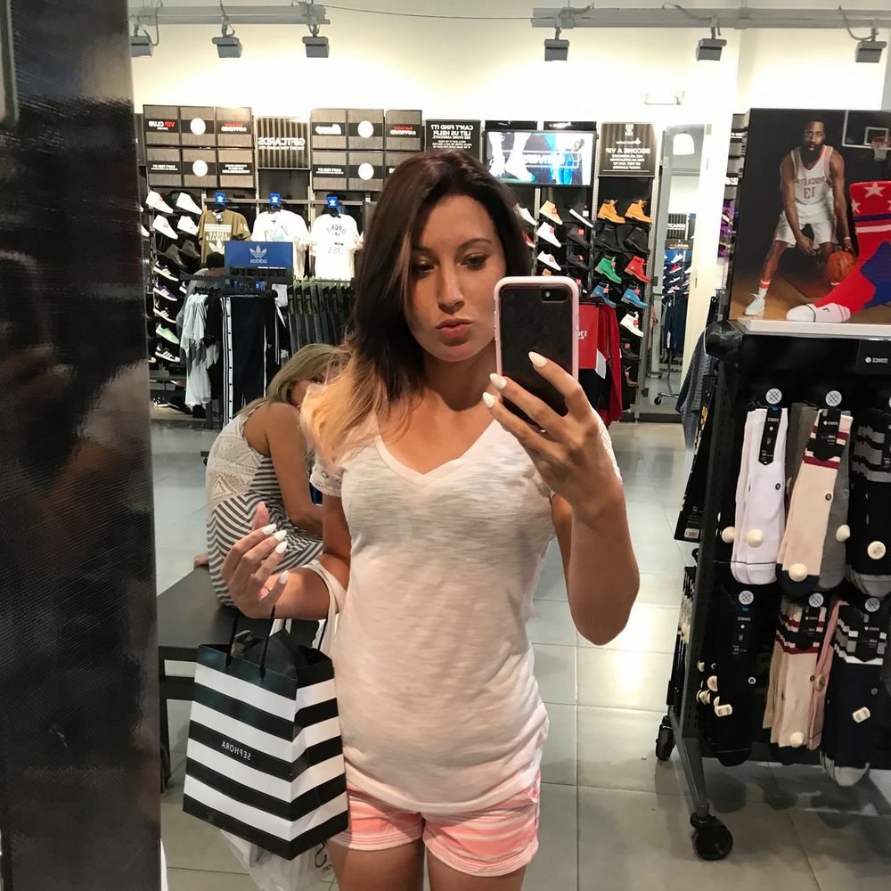 Meet your Posher, Bobbi